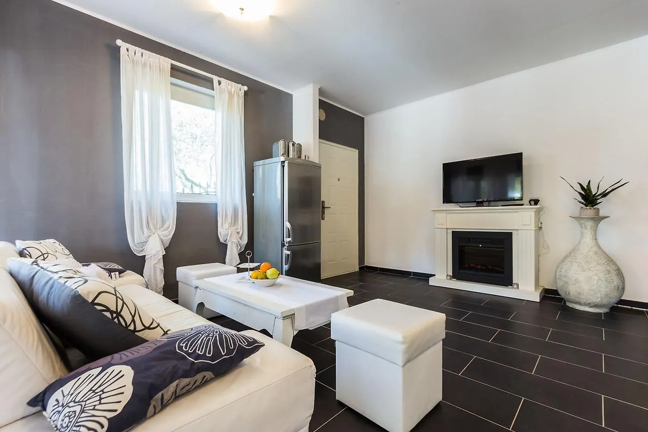 Holiday home Holliday Home Maxdom Sukosan Croatia